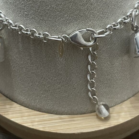 Silvertone Beaded Bell Charm Bracelet Womens Adjustable Costume Jewelry - Picture 4 of 5